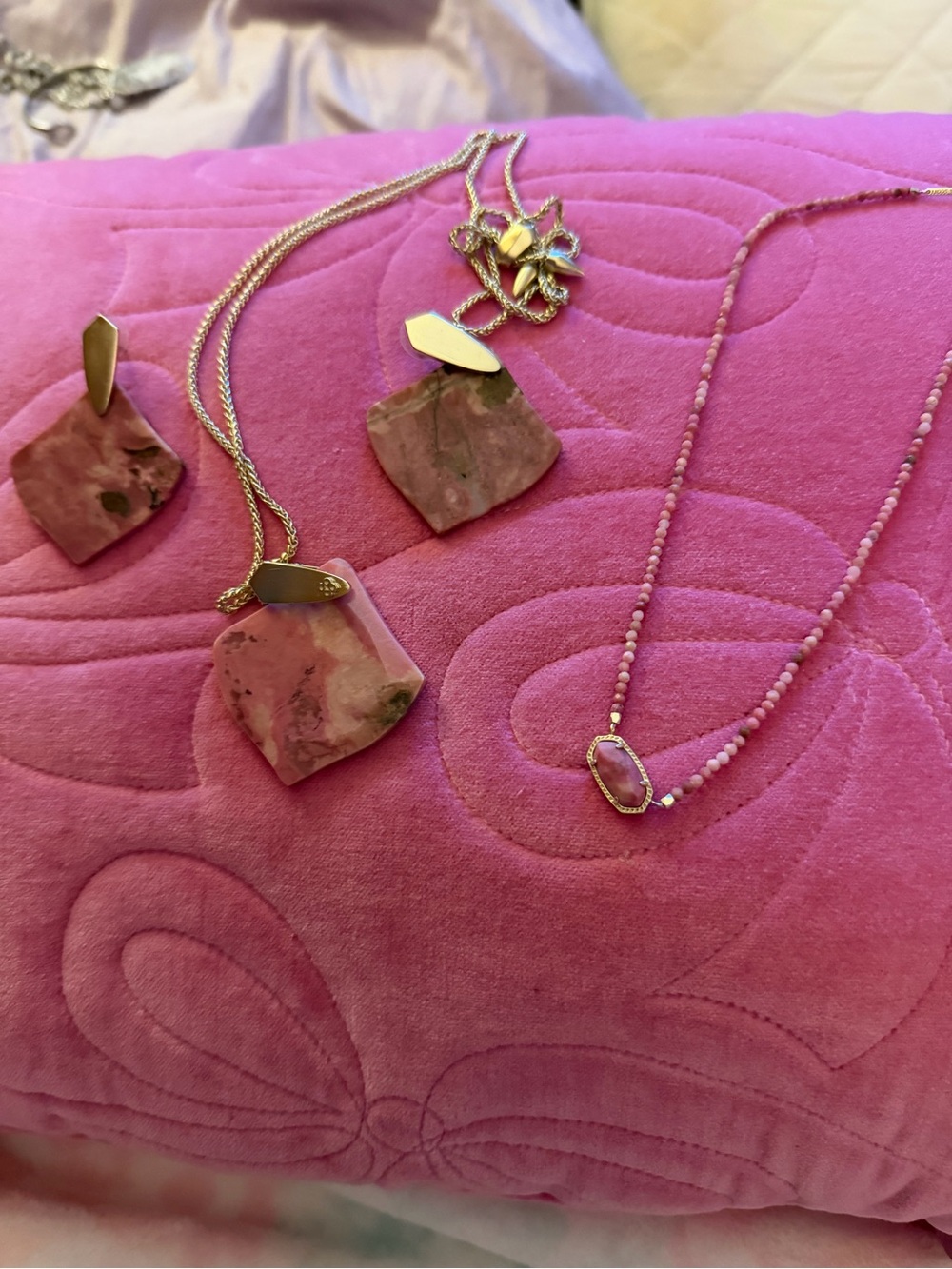 Kendra Scott Pink Stone Pendant Necklace and Matching Earrings Set